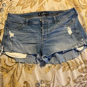 Hollister womens low rise boyfriend denim shorts size 15 waist 32